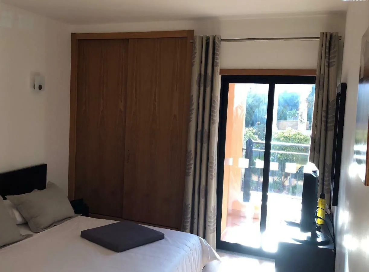 2 Bedroom Apartment - Praia Da Luz Portugal